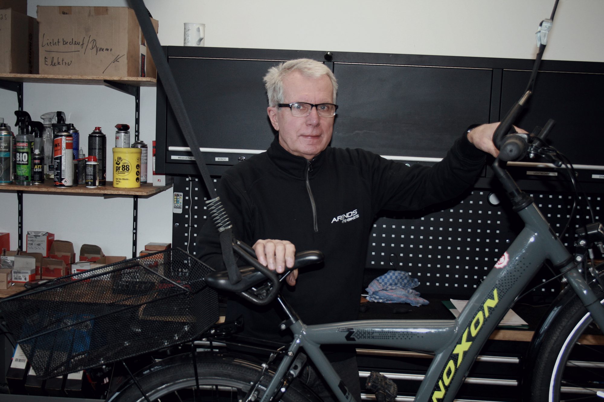 Mechaniker bei Arends E-Bikes